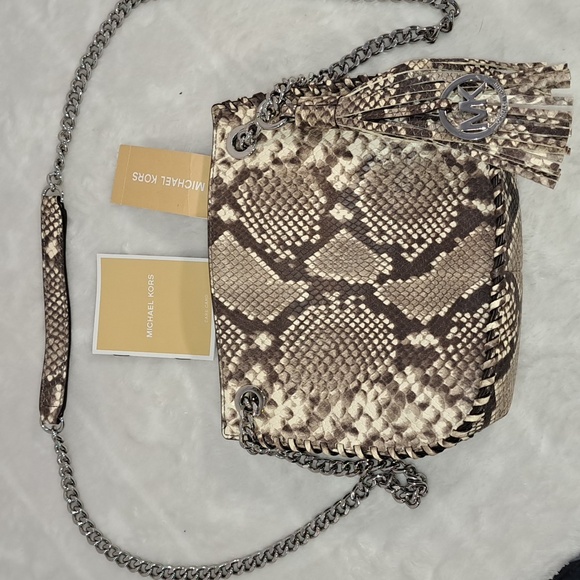 NWT Michael Kors Small Messenger - Picture 7 of 13